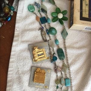 2 necklaces and 2 pins